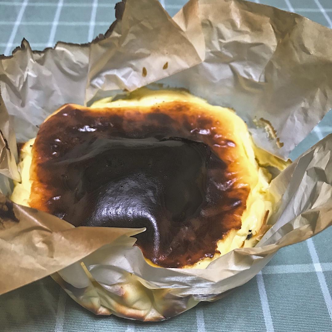 正宗巴斯克烧焦芝士蛋糕 Original Basque Burnt Cheesecake