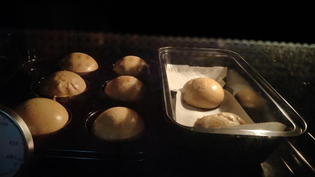 温暖的红糖面包，想想就很美味
