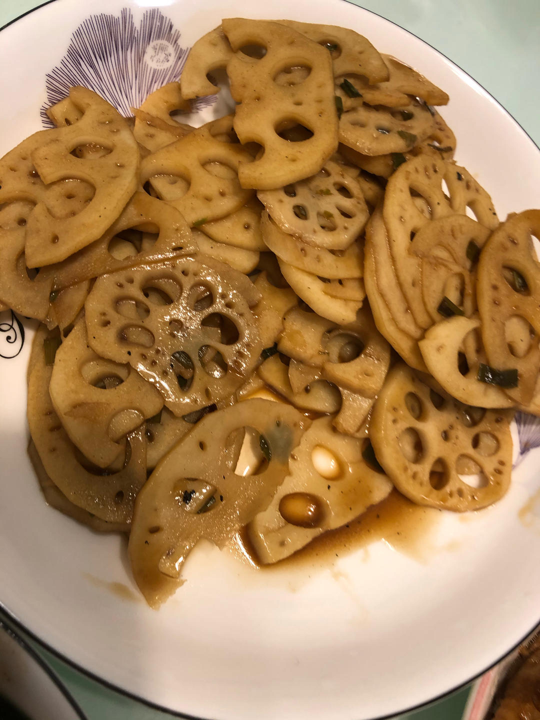 酸香爽辣炒藕片