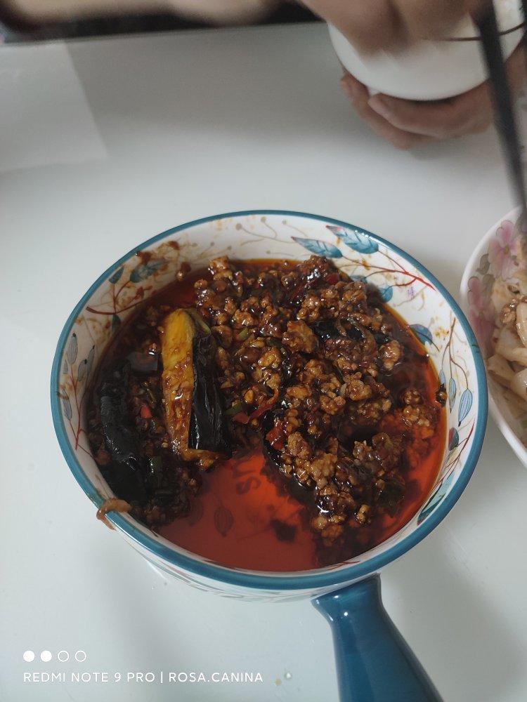 开胃下饭菜！巨简单的家常鱼香茄子煲