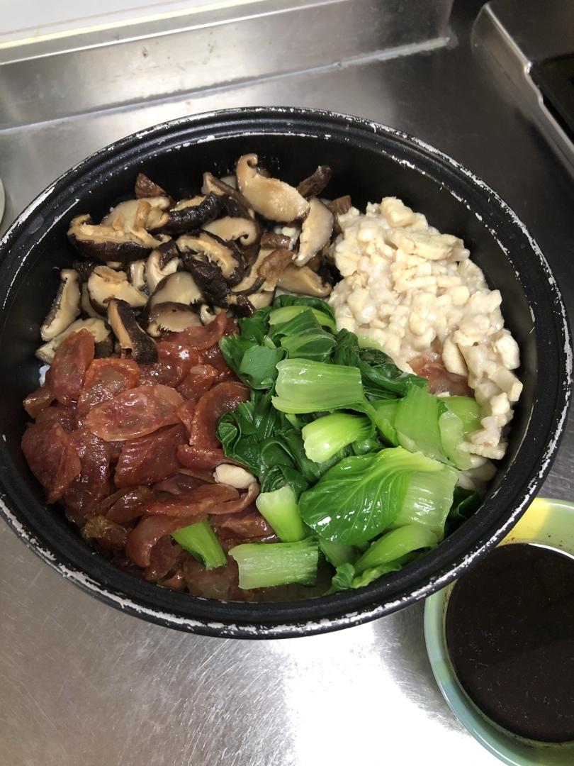 腊味煲仔饭（电饭煲版）