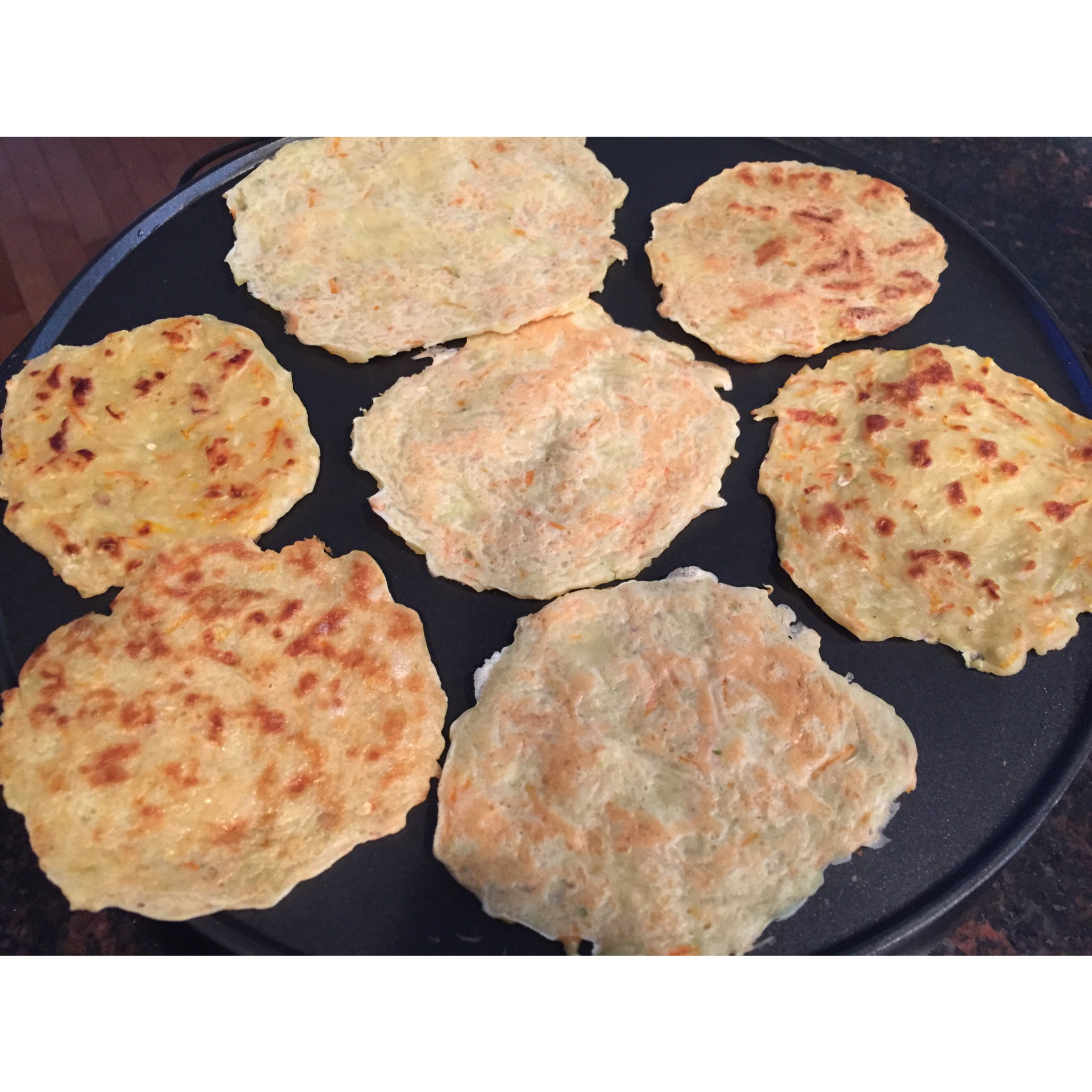 宝宝辅食之土豆胡萝卜小饼