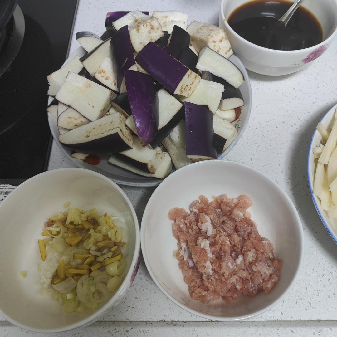 开胃下饭菜！巨简单的家常鱼香茄子煲