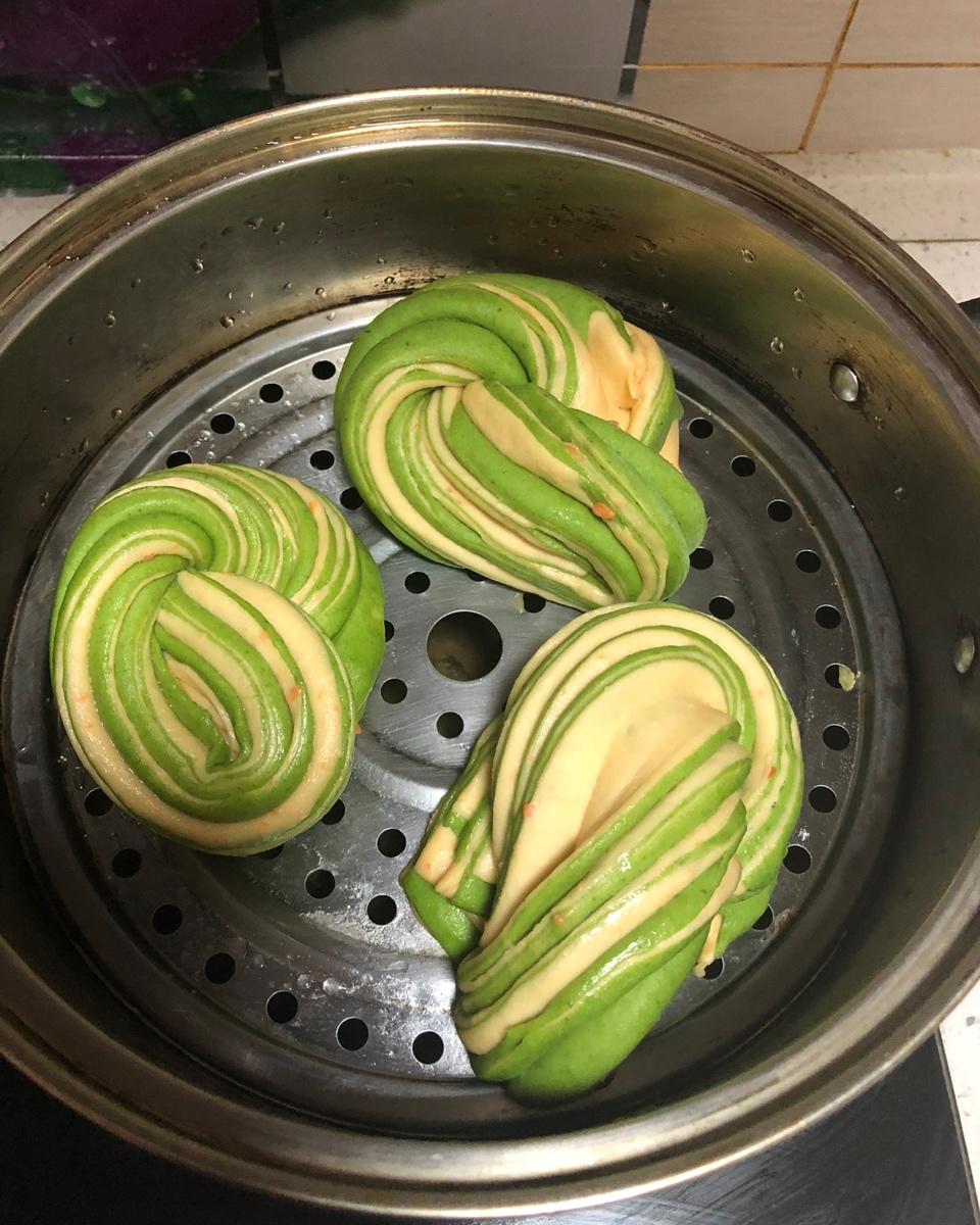 葱油花卷 Steamed Roll