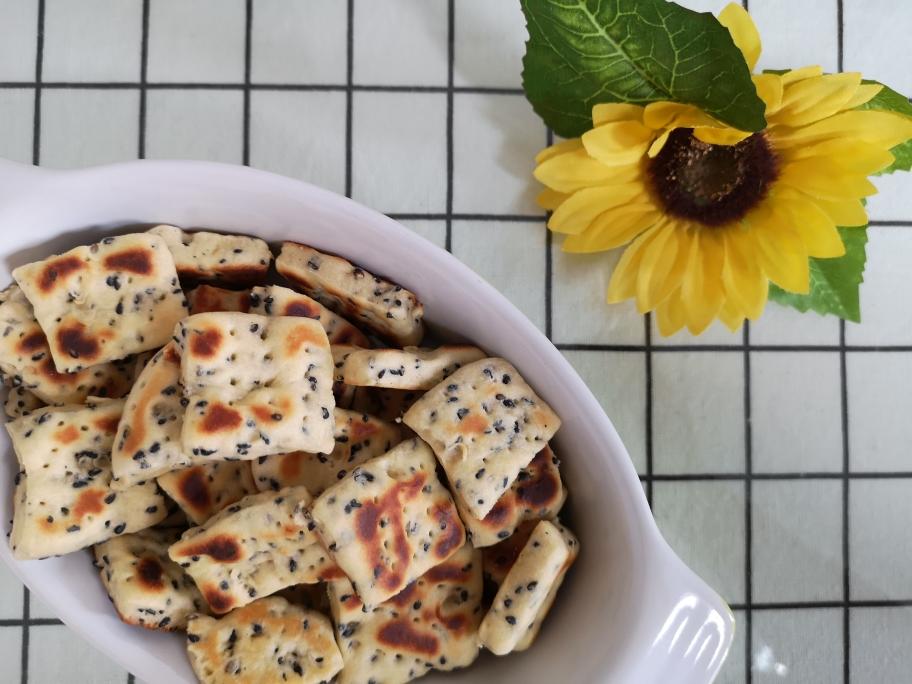 蛋白粉黑芝麻鸡蛋小饼