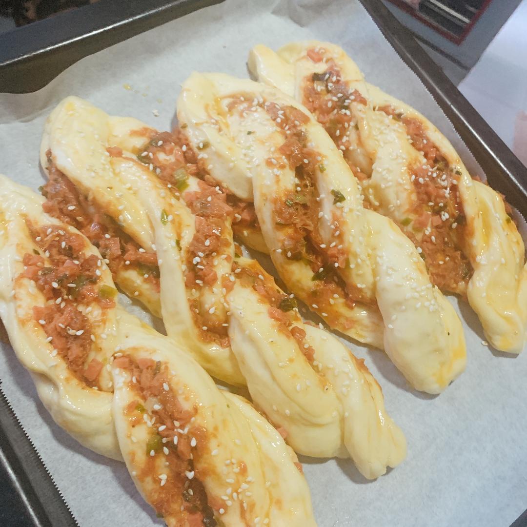 香葱肉松手撕面包_消耗沙拉酱
