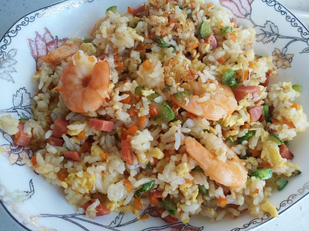 时蔬鸡蛋炒饭（简单快手，宝宝爱吃）