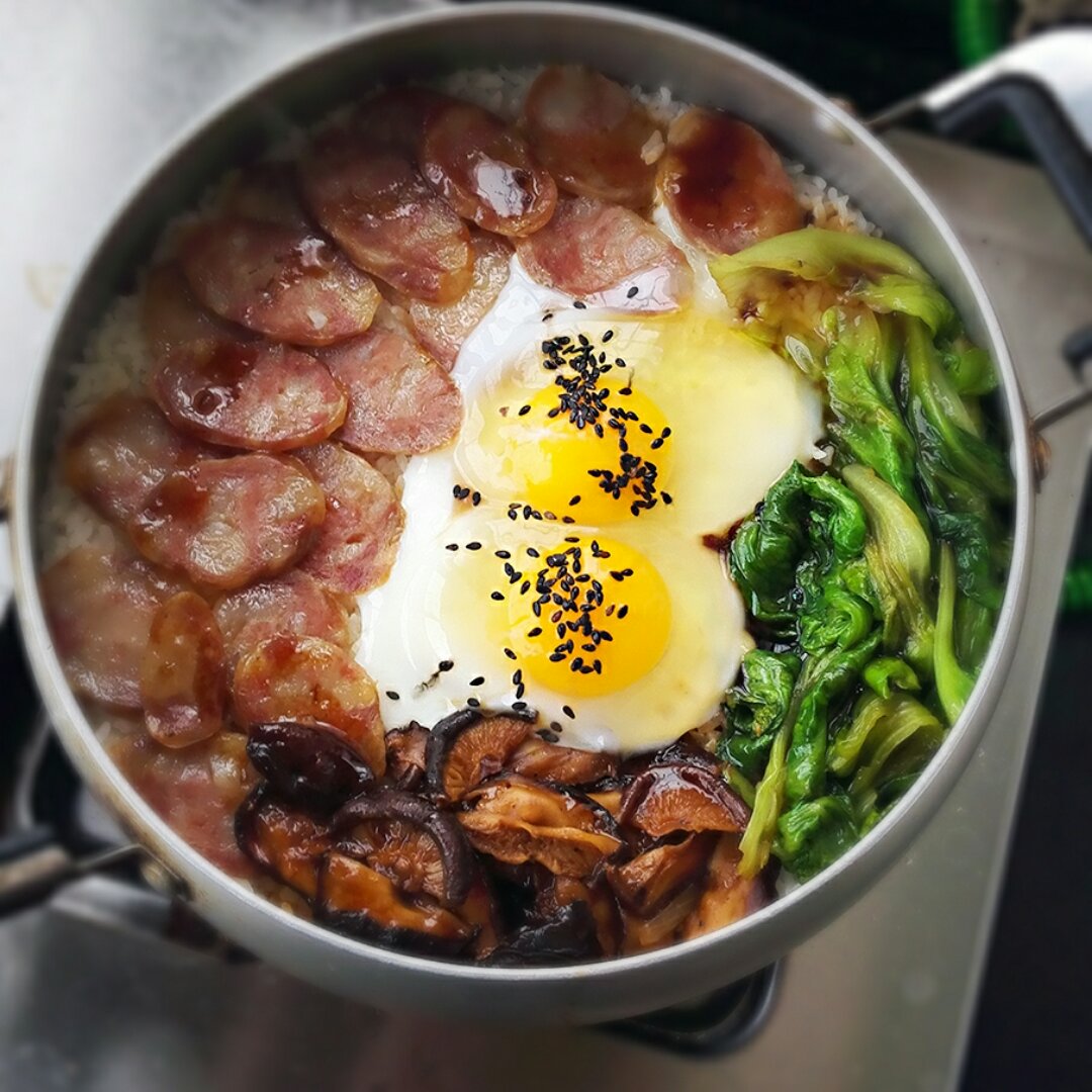 香肠煲仔饭