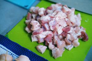 一锅到底 猪皮卷卷卤肉饭的做法 步骤1
