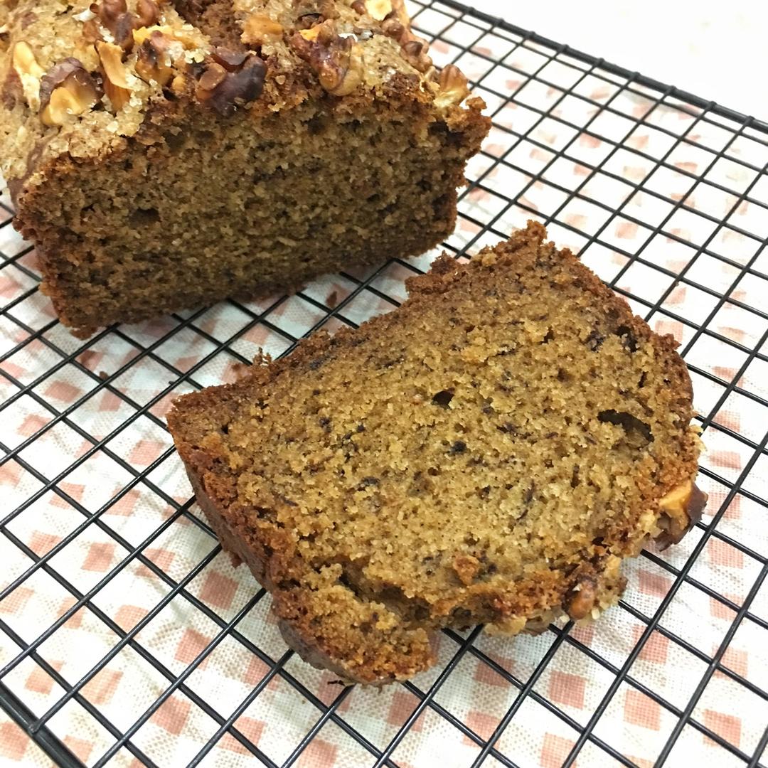 香蕉核桃磅蛋糕 Banana & Walnut Pound Cake