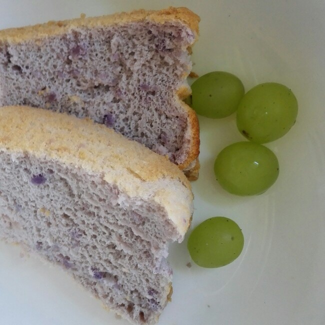 紫薯葡萄戚风蛋糕的做法 步骤8
