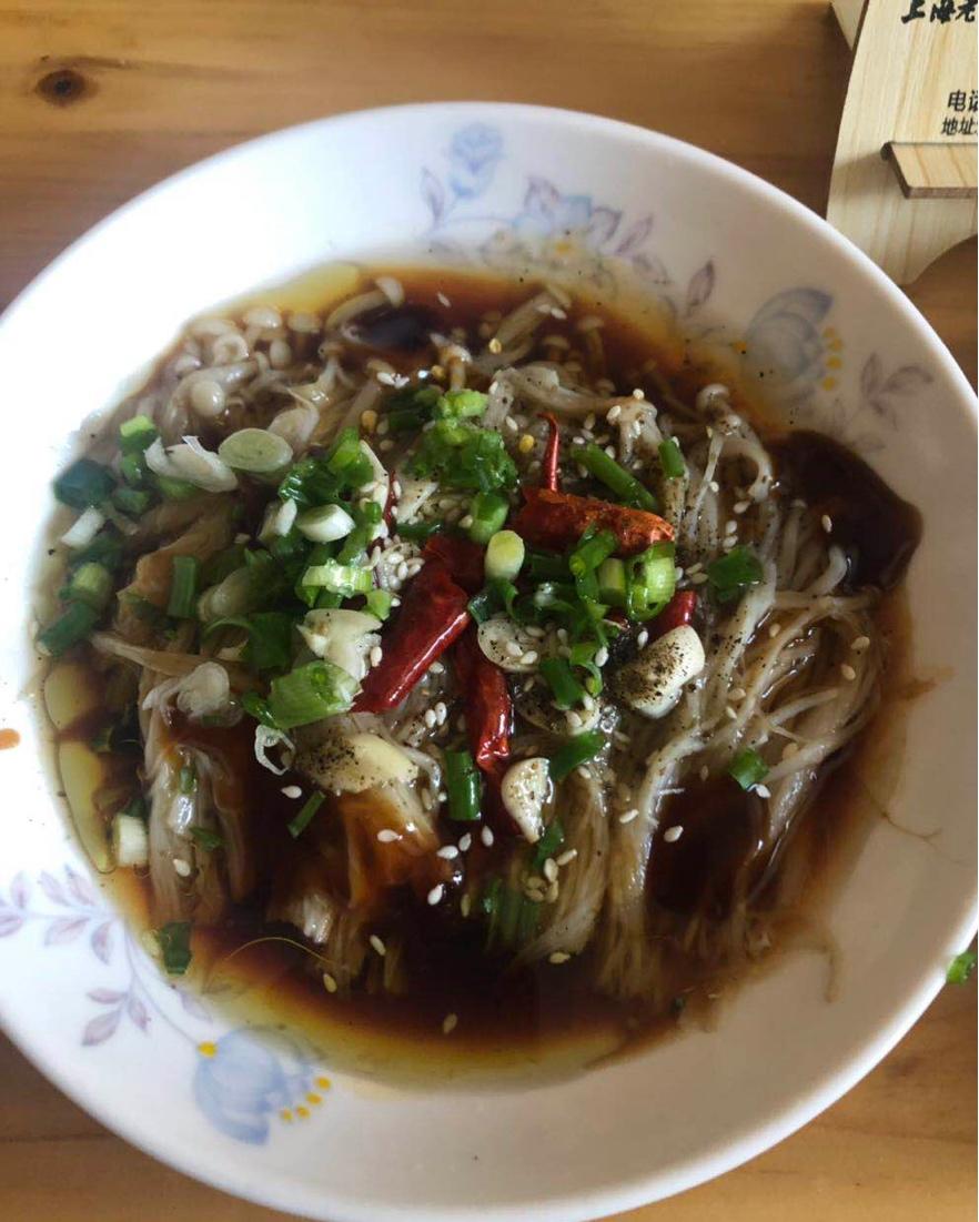 超美味又简单的蒜泥金针菇