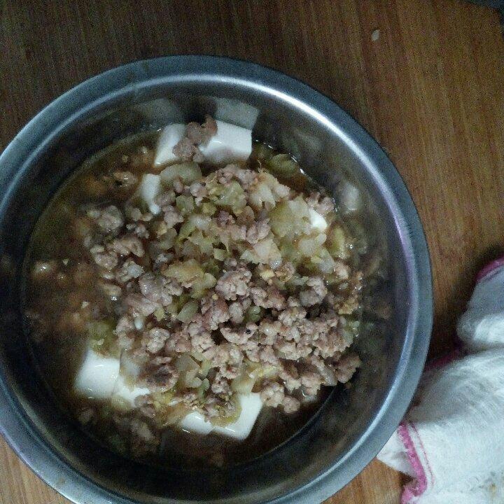 榨菜肉末蒸豆腐