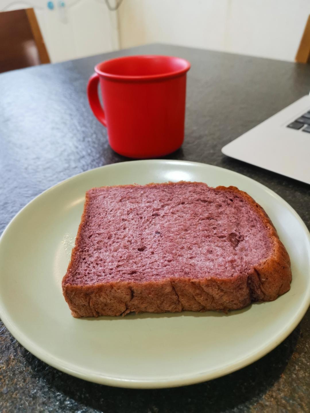 黑米鲜奶吐司