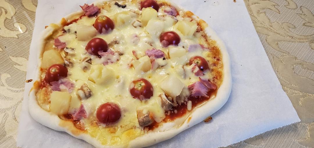 五分钟烤熟石板闪电披萨（内附面团转移到石板视频）