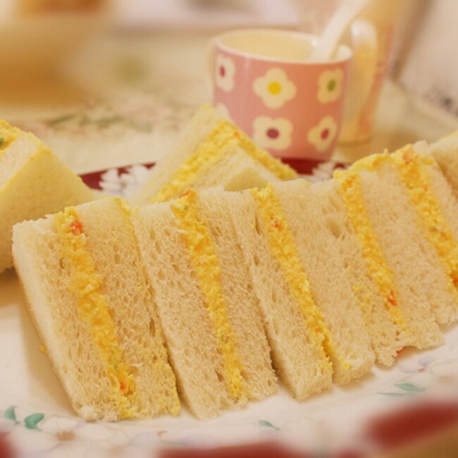 超健康鸡蛋色拉三明治