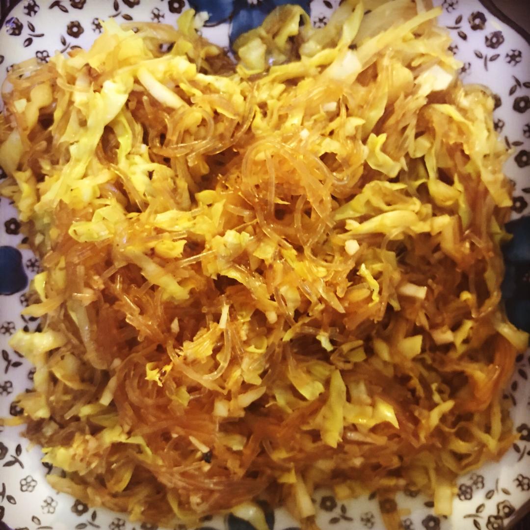 卷心菜炒粉丝 Glass noodles with Cabbage