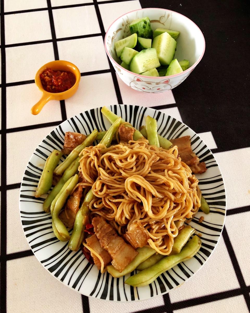 豆角焖面