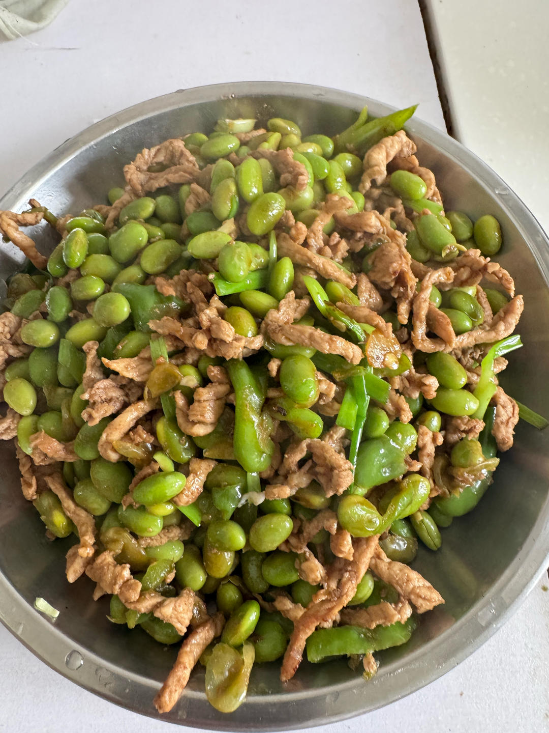 不加味精的家常小炒青椒炒肉丝快手下饭菜青椒毛豆肉丝，色香味俱全！夏天没胃口来一盘毛豆炒肉就够了！