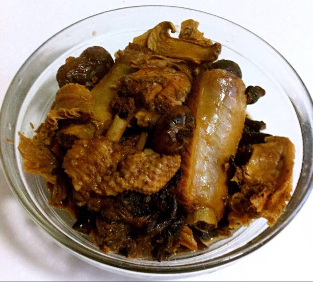 小鸡炖蘑菇