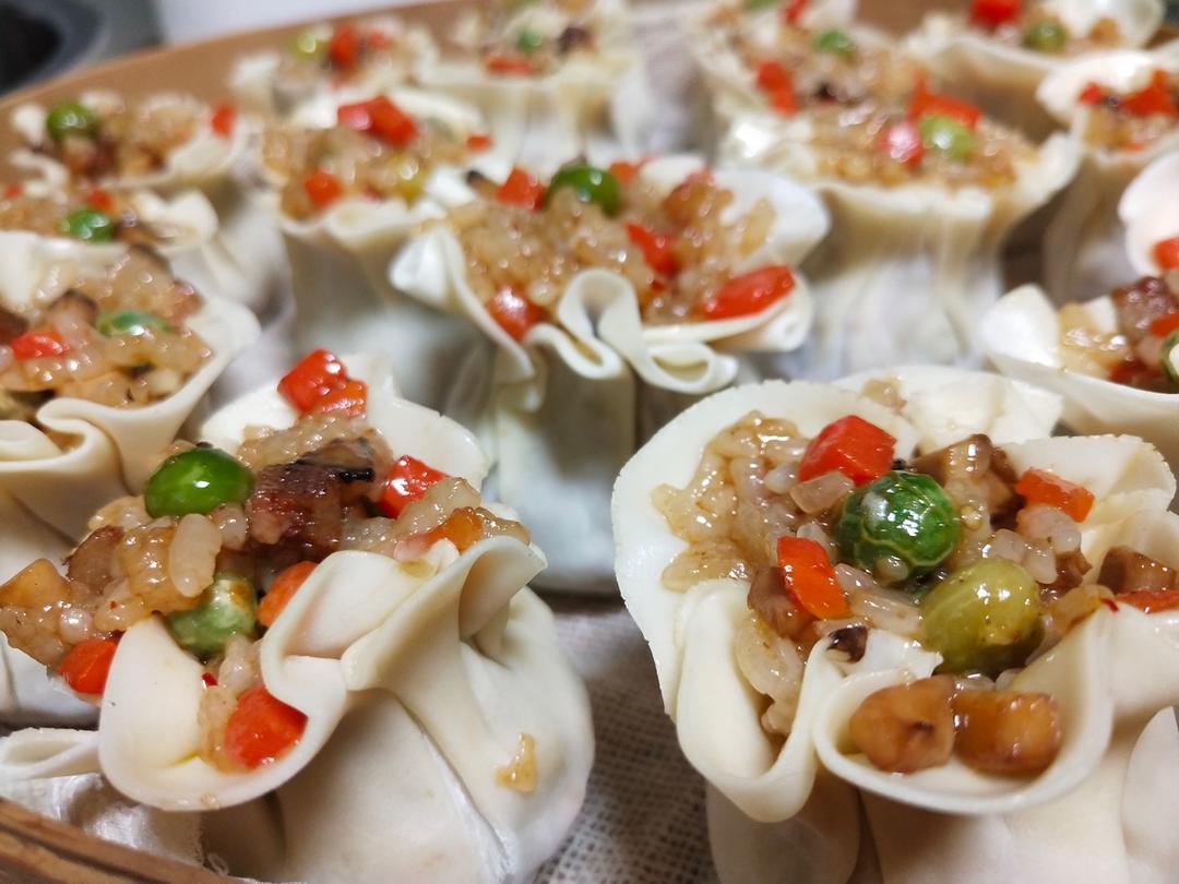 饺子皮咸蛋黄烧麦