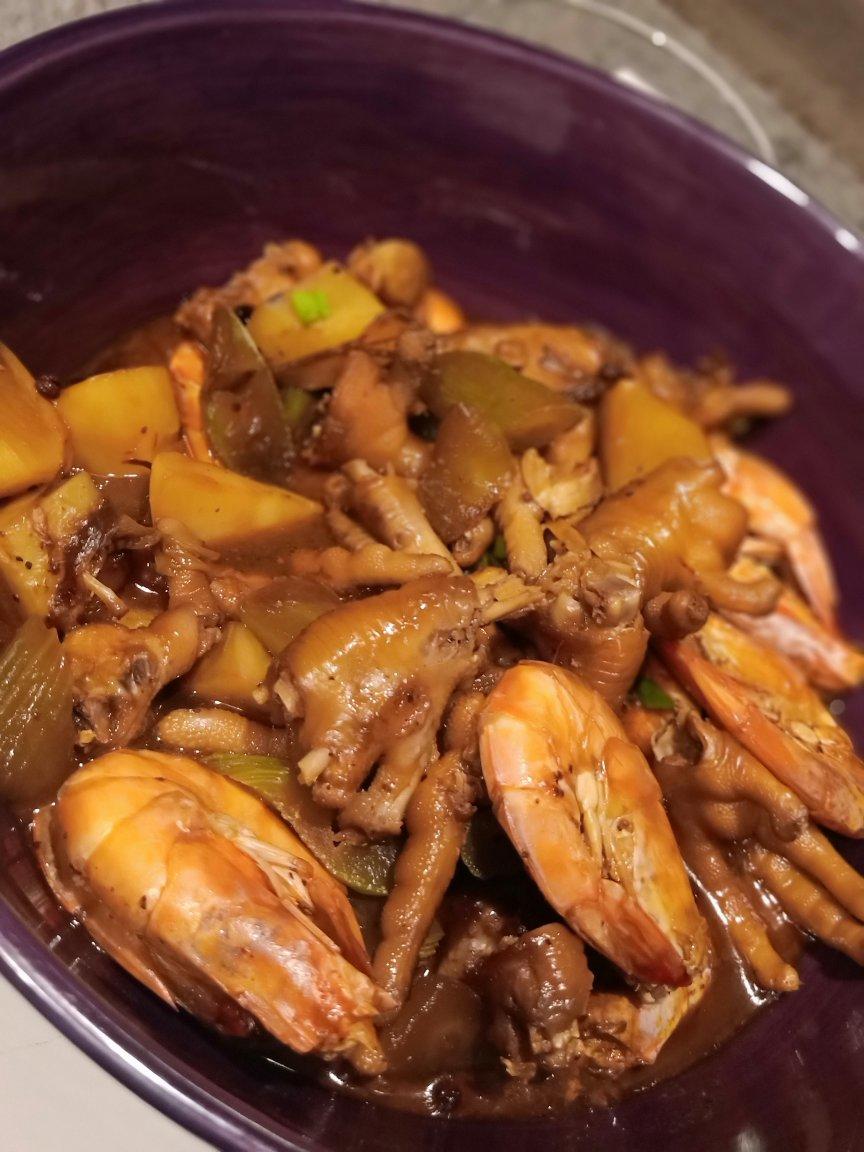 明虾鸡爪煲