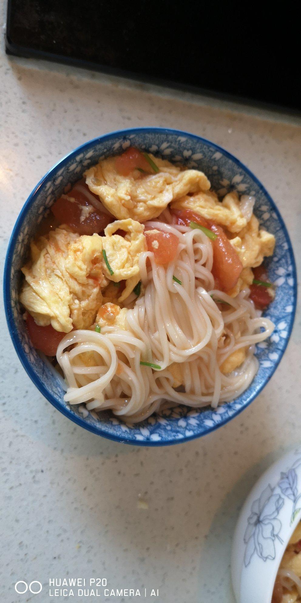 恨不得抱着锅舔的番茄鸡蛋面