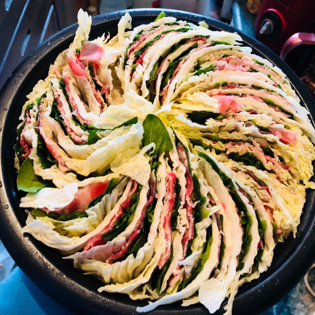 周星星是吃货做的牛肉白菜千层锅