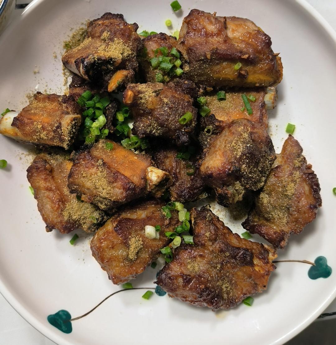 蒜香椒盐排骨