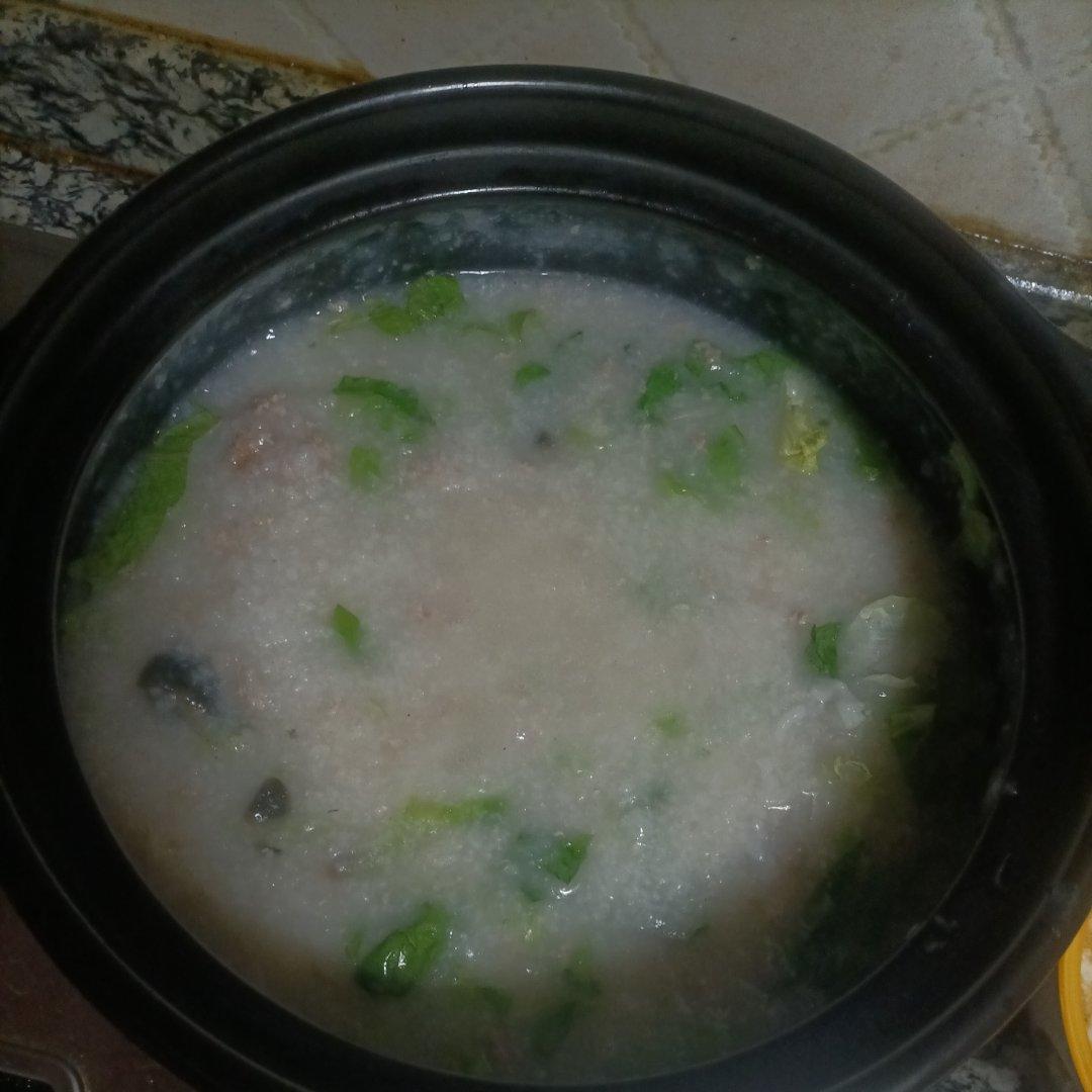 皮蛋瘦肉粥(经典粤菜)