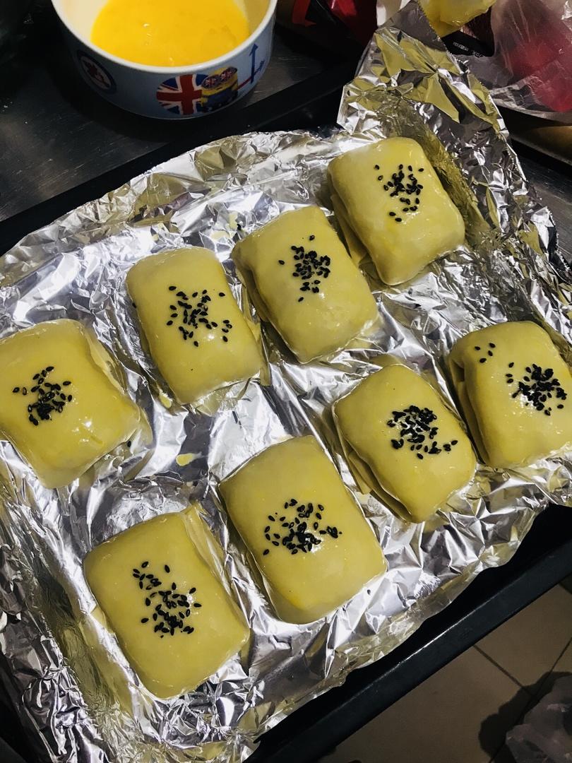 新疆烤包子（孜然羊肉）