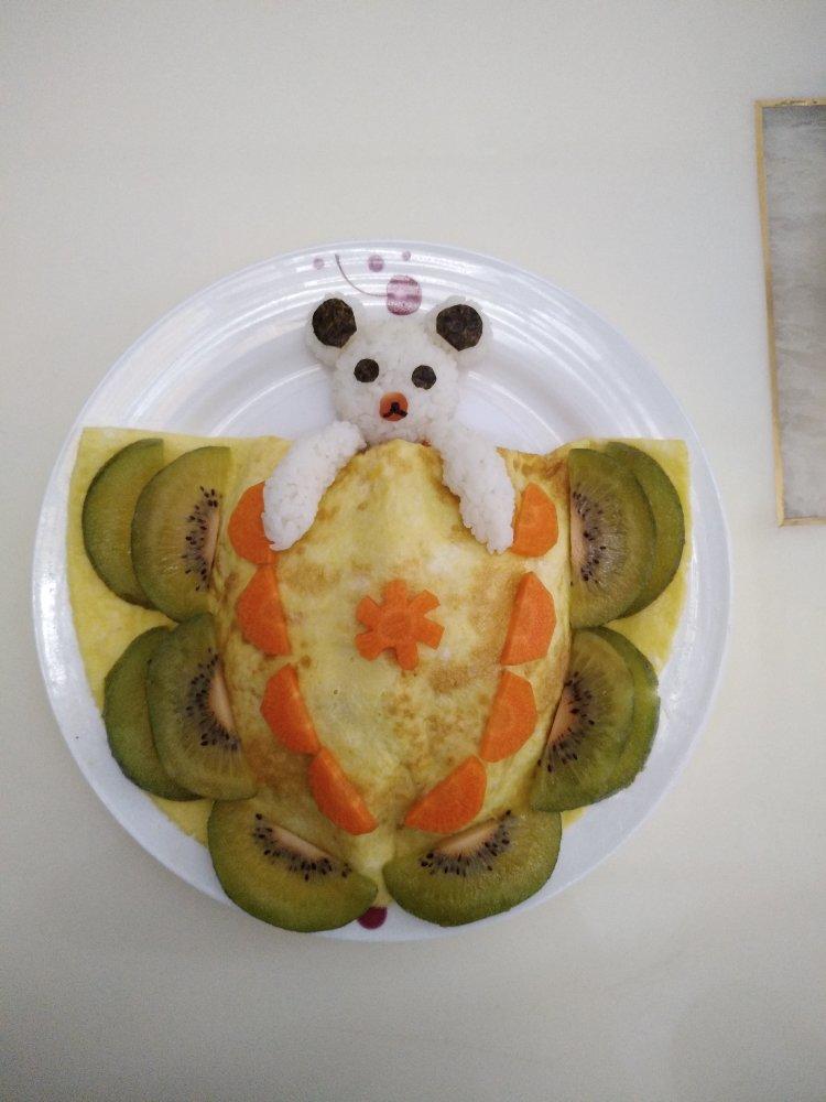 午睡的小熊蛋包饭