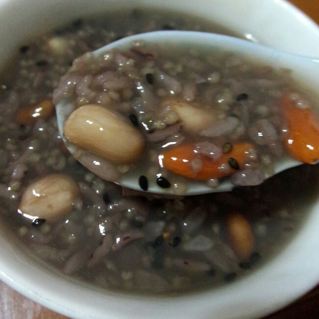 补肾防掉发养生粥