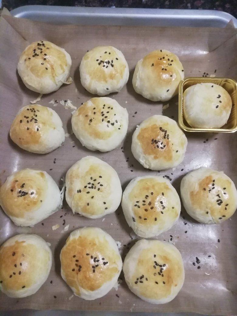 酥皮五仁月饼