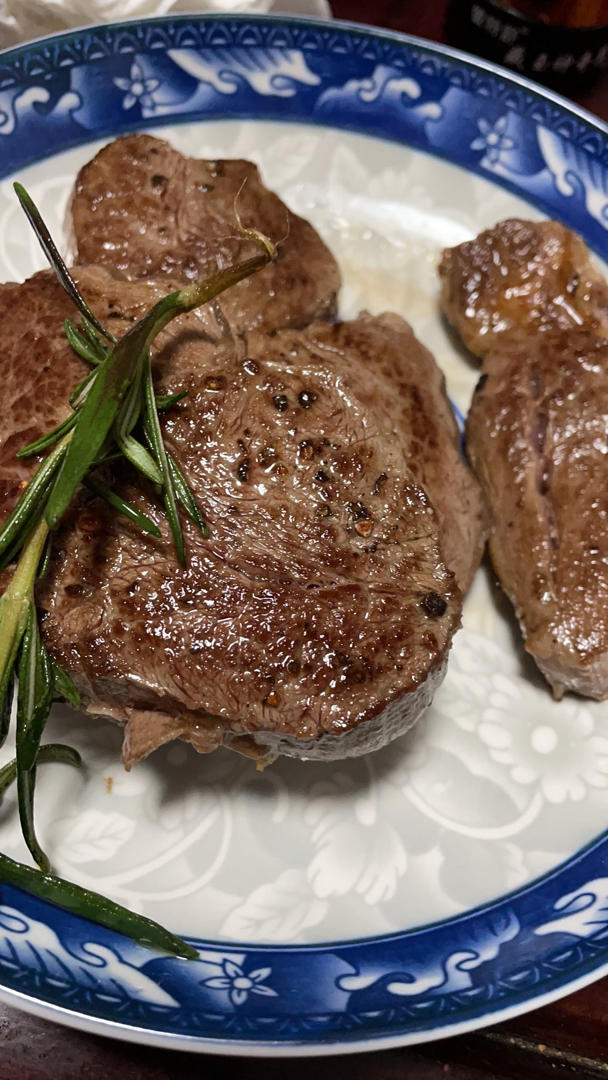 煎牛排