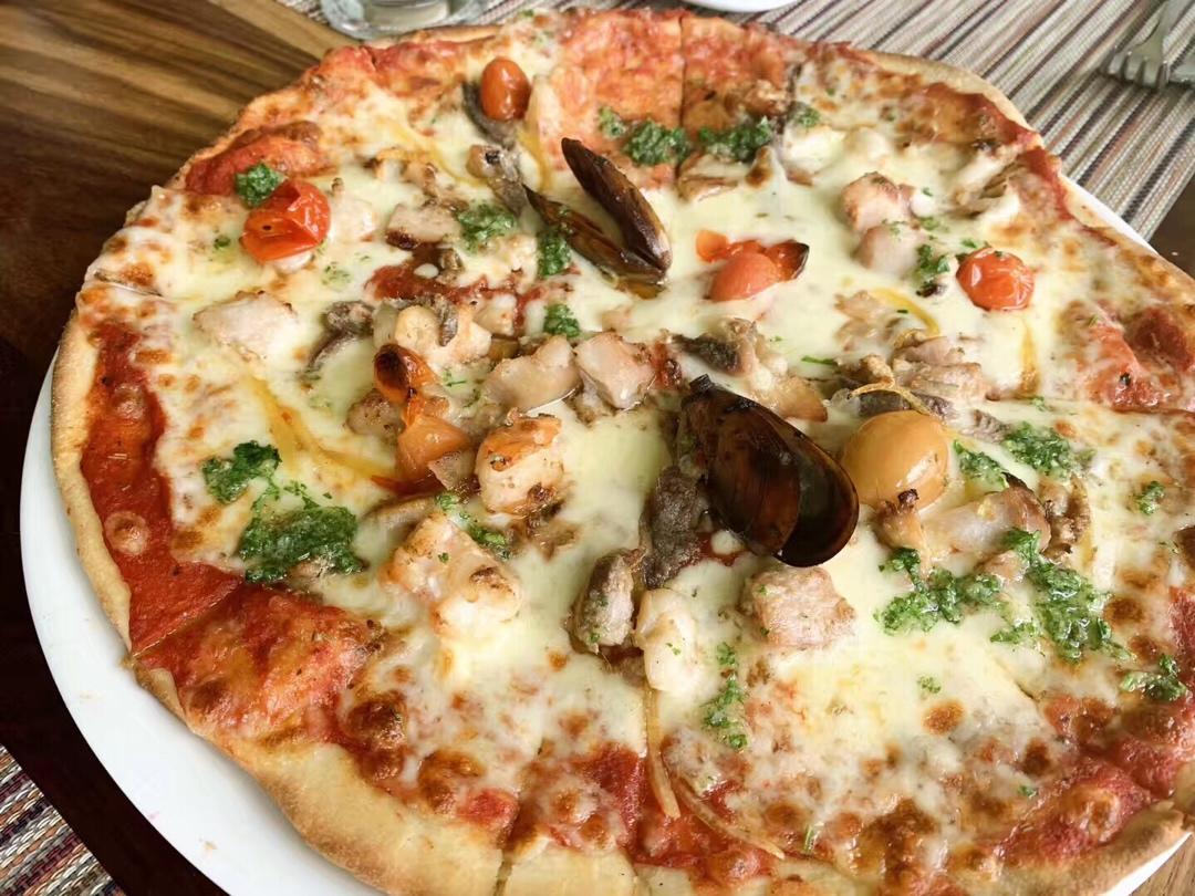 酥脆薄底香浓芝士～夏威夷风情披萨🍕来袭（9寸）