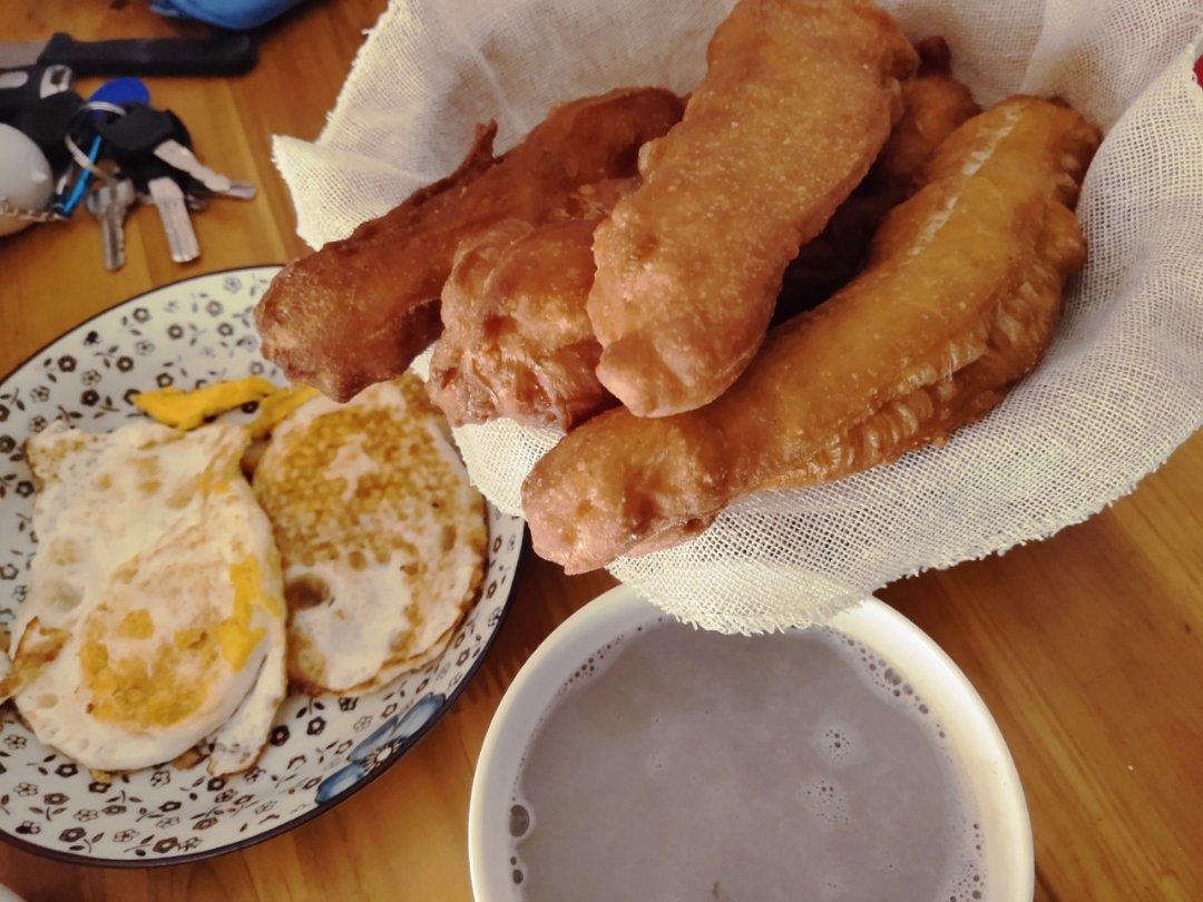 薄皮 蓬松 酥脆的油条制作方法～新配方