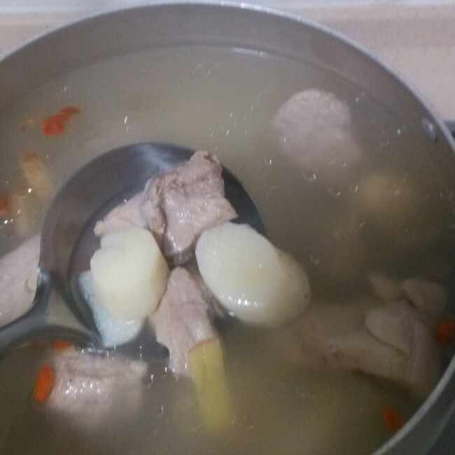 枸杞山药排骨汤