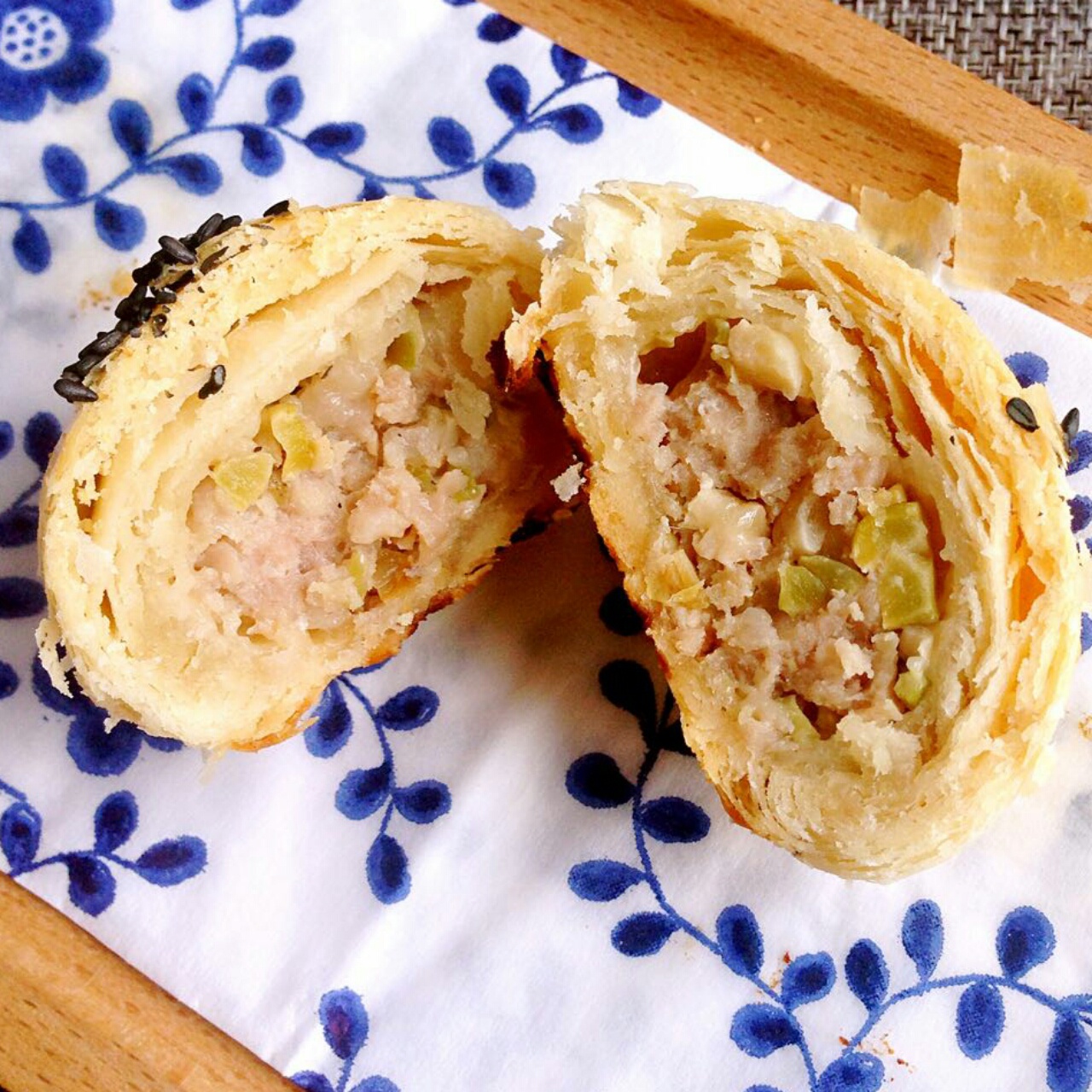 苏式榨菜鲜肉月饼