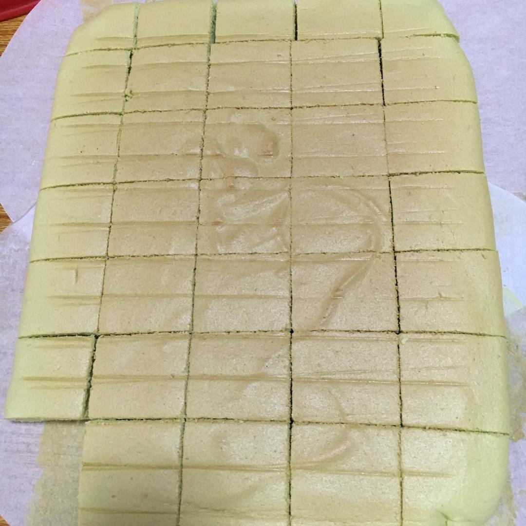 斑斓戚风蛋糕