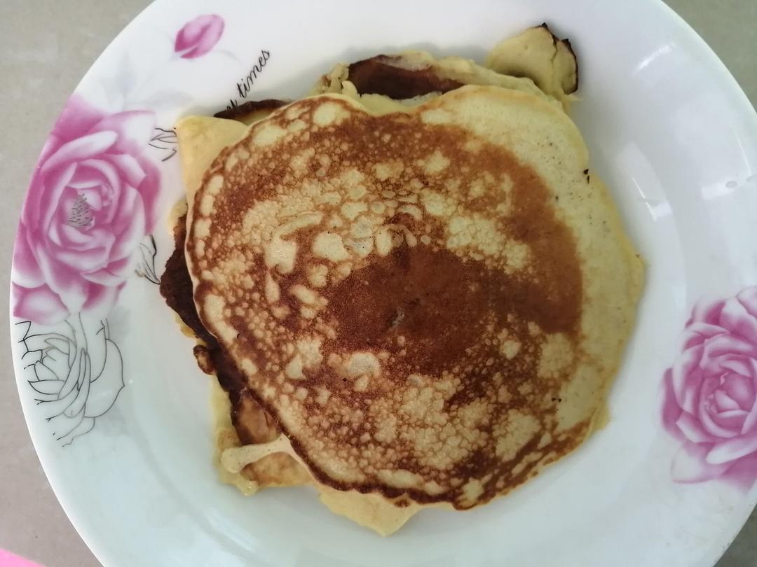 快手低卡香蕉酸奶鸡蛋饼（总共400cal）