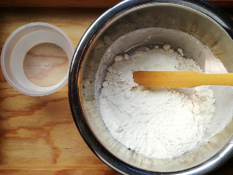 纯奶手撕吐司的做法 步骤1