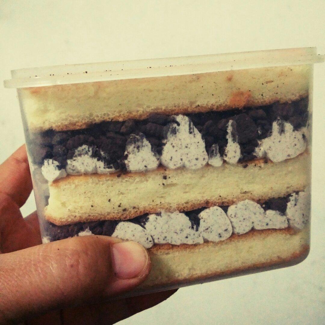 好吃到流泪的奥利奥咸奶油盒子蛋糕