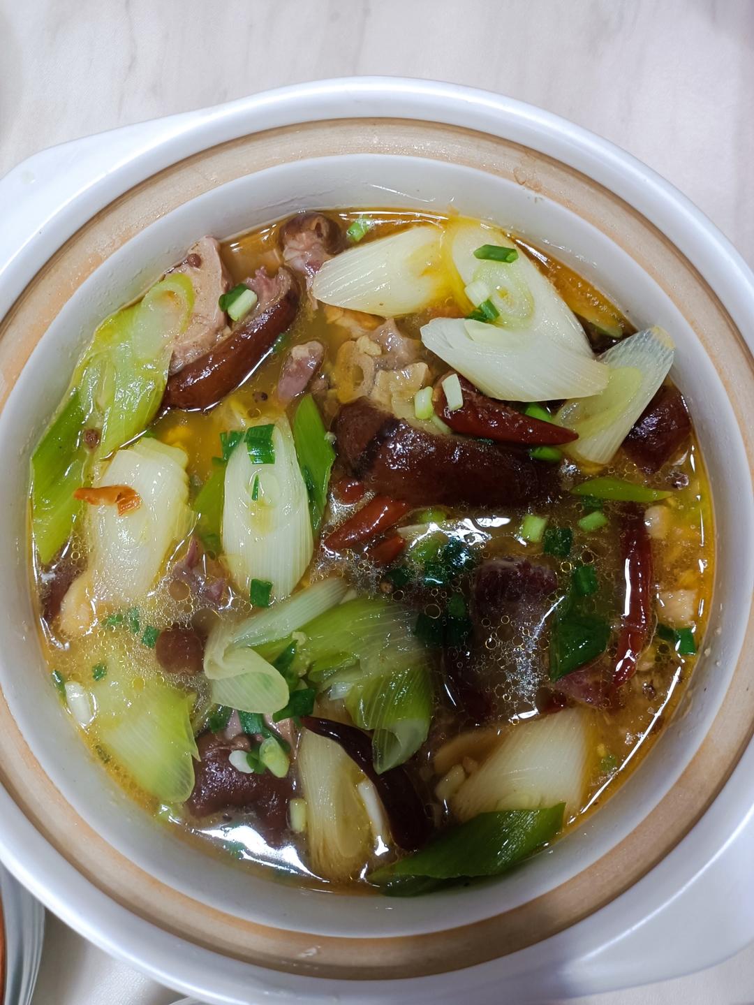 腊猪脚炖莴笋(云南味道)