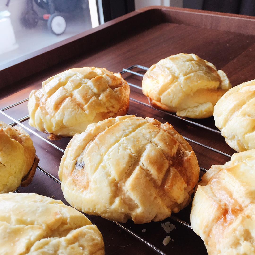 菠萝包-拒绝店里那些甜到吃不出香味的菠萝包