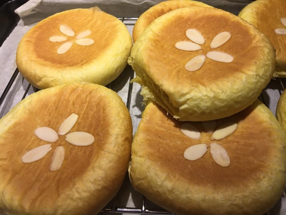 南瓜红豆包