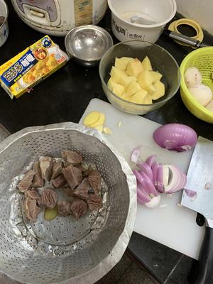 咖喱土豆炖牛肉🍛的做法 步骤3