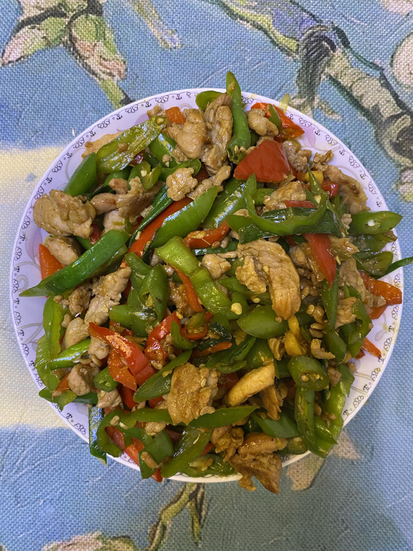 厨师长教你：“小炒肉”的家常做法，家常味很浓郁，先收藏起来