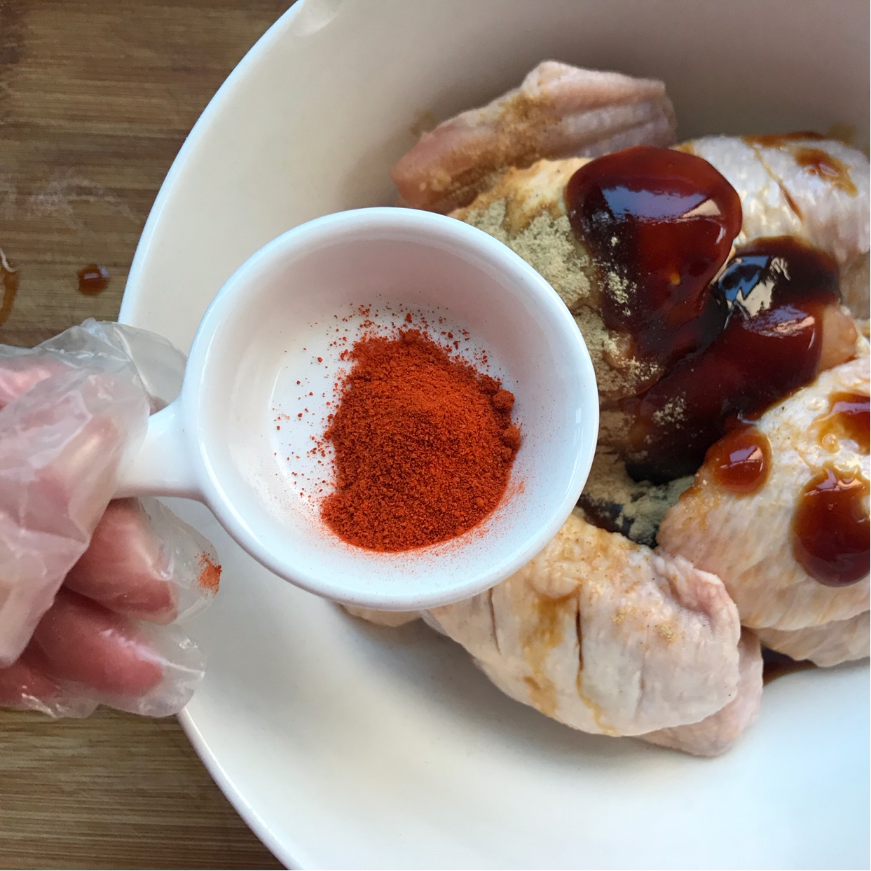 烤箱版 | 脆皮香辣鸡翅的做法 步骤4