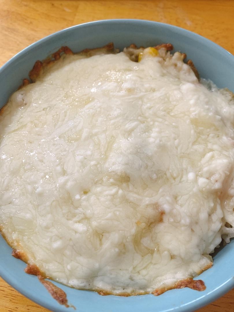 海鲜焗饭 Seafood Fried Rice with Cheesy Topping